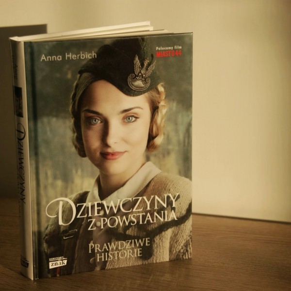 Recenzja gościnna - "Dziewczyny z powstania" Anny Herbich | Punkty widzenia